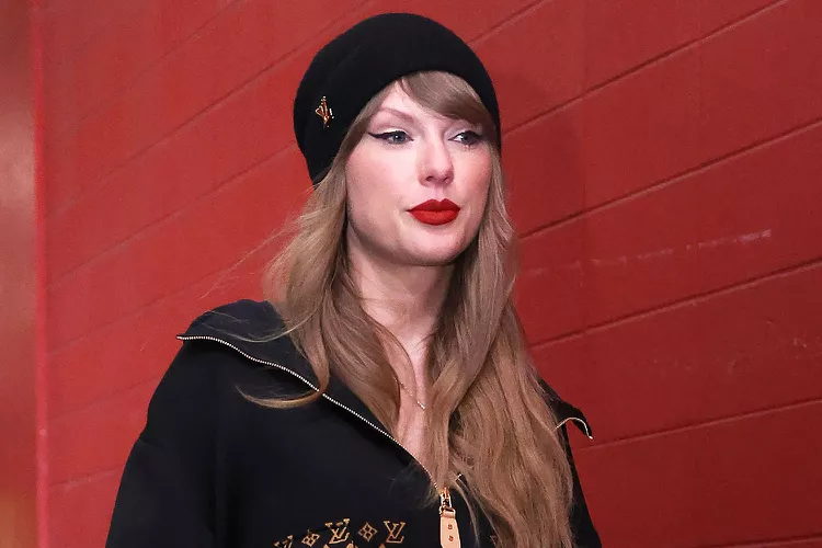 Taylor Swift Louis Vuitton Outfit for Travis